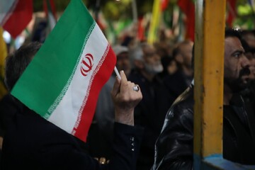 مردم ارومیه همچنان تمام قد پای انقلاب و رهبری ایستاده اند