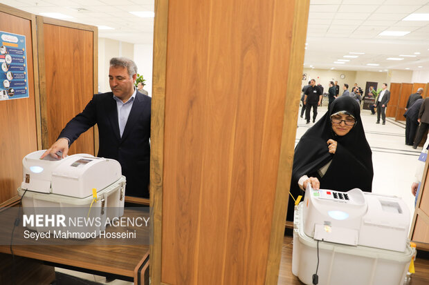 انتخابات هیئت رئیسه اجلاسیه سوم دوازدهمین دوره مجلس شورای اسلامی