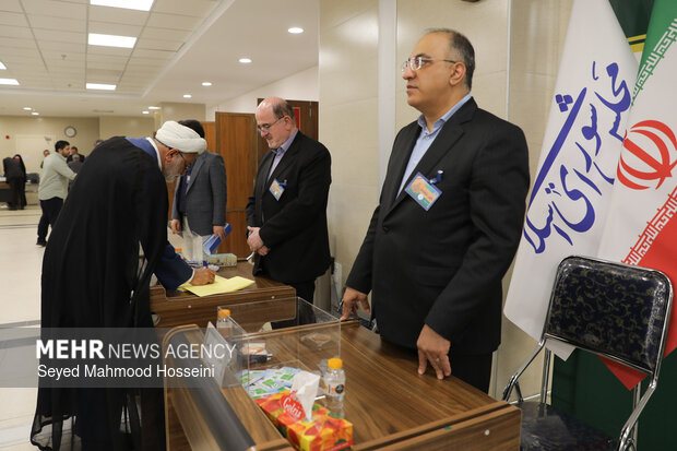 انتخابات هیئت رئیسه اجلاسیه سوم دوازدهمین دوره مجلس شورای اسلامی