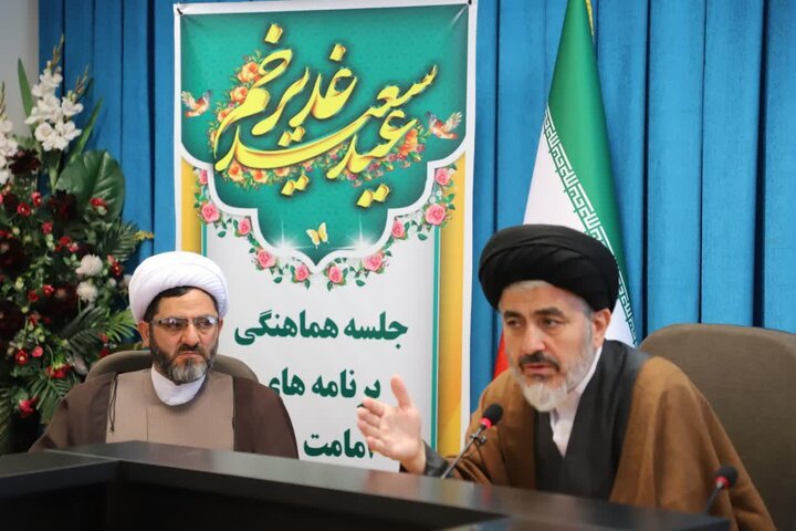 قریشی: انسجام و وحدت ملی را باید بیش از پیش حفظ کنیم