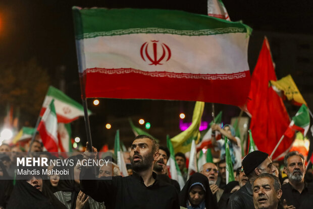 تجمع مردمی در محکومیت جنایات رژیم آمریکایی - صهیونی