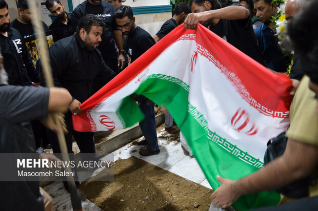 تشییع و تدفین پیکر شهید «عباس چوپانی» در بندرعباس