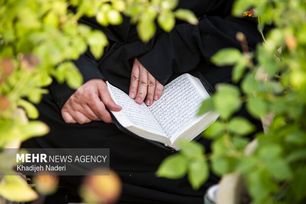 مراسم پرفیض دعای عرفه در اصفهان
