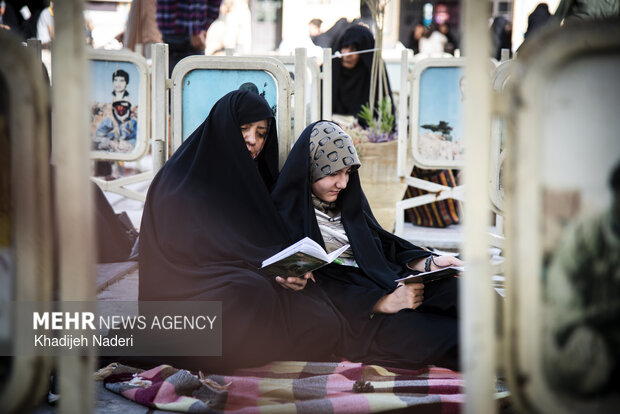 مراسم پرفیض دعای عرفه در اصفهان