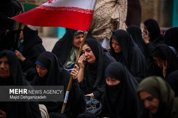 مراسم قرائت دعای روز عرفه در مسجد جامع کبیر یزد