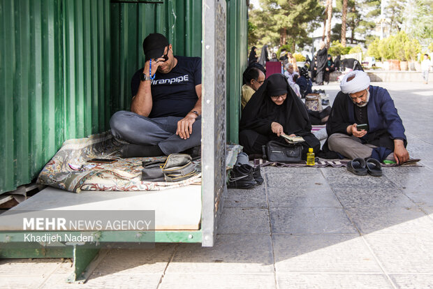 مراسم پرفیض دعای عرفه در اصفهان