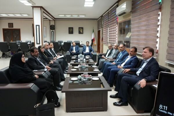 زارع: زمان ترخیص کالا در بنادر استان بوشهر کاهش یافت زارع: زمان ترخیص کالا در بنادر استان بوشهر کاهش یافت