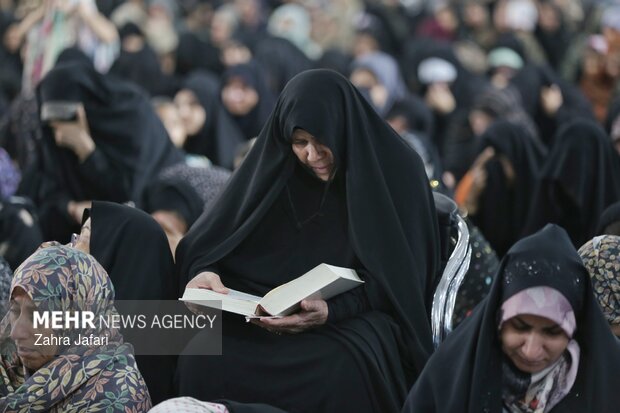 مراسم دعای عرفه در بندرعباس
