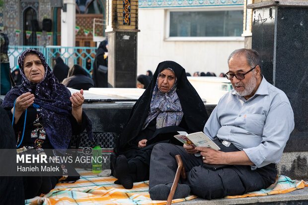 دعای پرفیض عرفه در گرگان