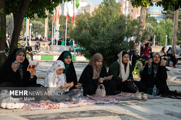 دعای پرفیض عرفه در گرگان