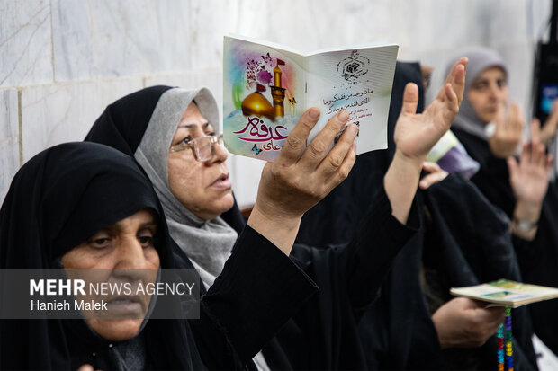 دعای پرفیض عرفه در گرگان