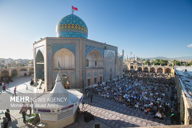 قرائت دعای عرفه در قزوین