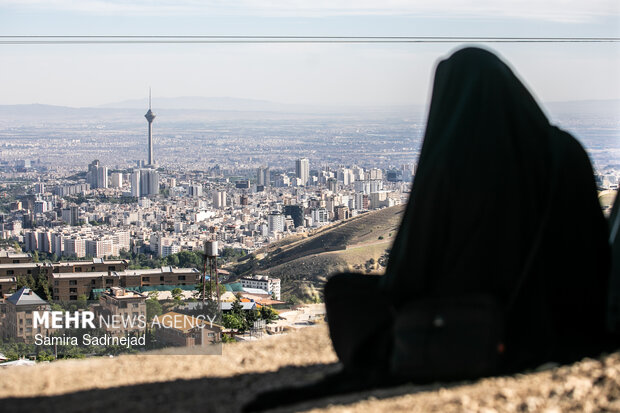 مراسم قرائت دعای روز عرفه در کهف الشهداء