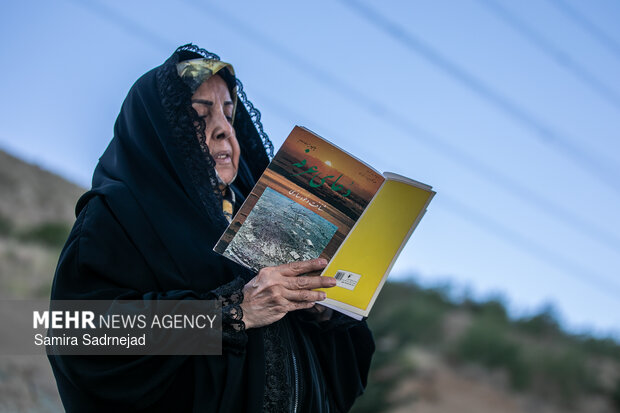 مراسم قرائت دعای روز عرفه در کهف الشهداء