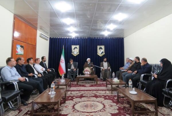 امام جمعه دشتستان: محتوای تبیینی از وصیت نامه امام (ره) تولید شود