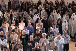 اقامه نماز استغاثه به امام‌زمان (عج) در خرم‌آباد