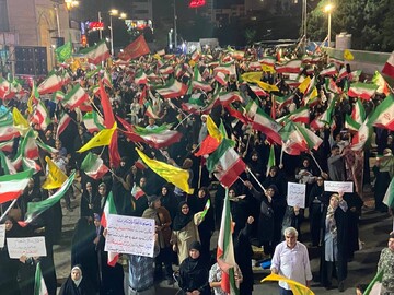 طنین شعار « ابر قدرت ایران است» در قلب کرمان