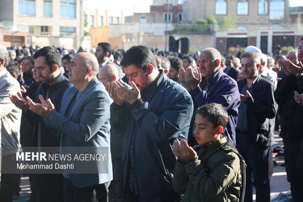 اقامه نماز عید سعید قربان در اردبیل