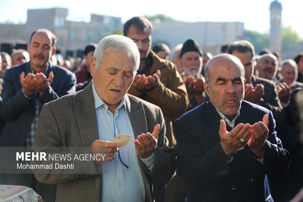اقامه نماز عید سعید قربان در اردبیل