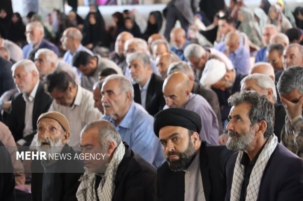 اقامه نماز عید سعید قربان در مصلای الغدیر خرم‌آباد