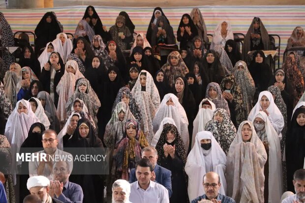 اقامه نماز عید سعید قربان در مصلای الغدیر خرم‌آباد
