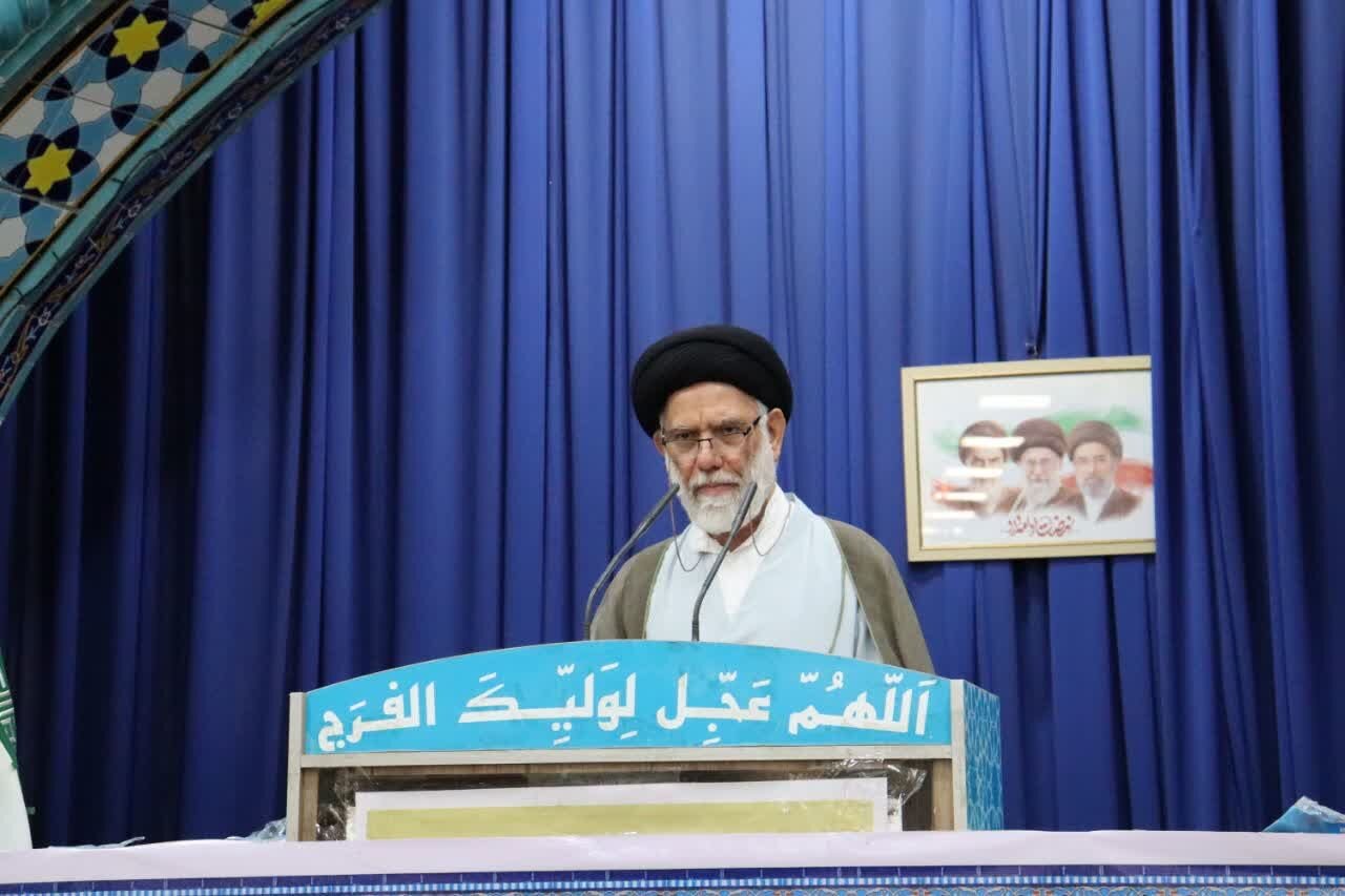 امام جمعه دیّر: زنان در پیروزی و تداوم نظام اسلامی نقش مهمی داشته اند