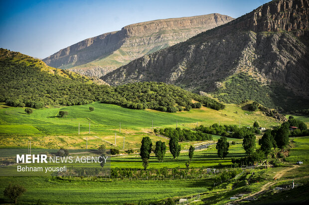 آبشار ازنادر و دره اسپر شهرستان دورود لرستان