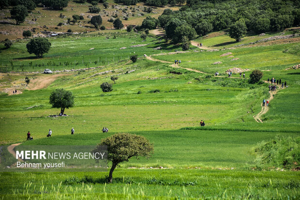 آبشار ازنادر و دره اسپر شهرستان دورود لرستان