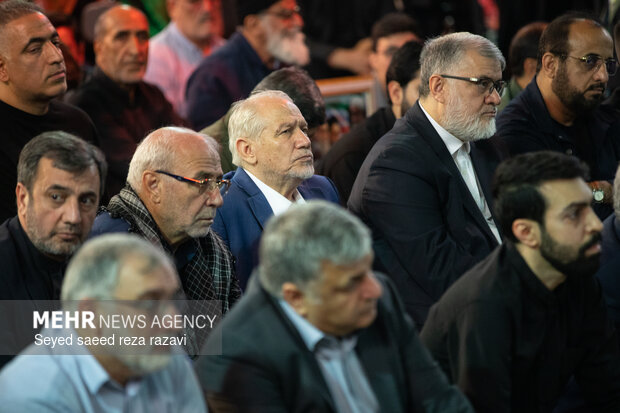 مراسم یادبود خانواده امام شهید و رهبرانقلاب