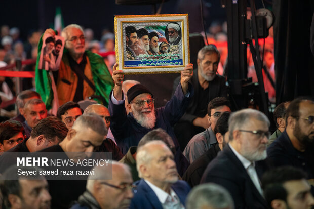مراسم یادبود خانواده امام شهید و رهبرانقلاب