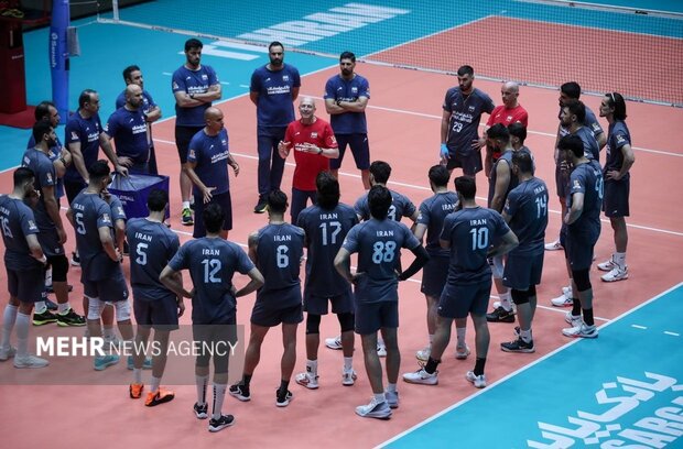 ۱۶ بازیکن تیم ملی والیبال ایران برای هفته اول مشخص شدند ۱۶ بازیکن تیم ملی والیبال ایران برای هفته اول مشخص شدند