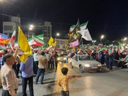 حماسه پرچم داران کرمانی در میدان آزادی
