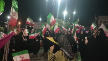 میدان‌داری کودکان سقزی در تجمع خیابانی