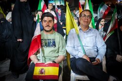 کلاله در شب هشتاد و نهم؛ خیابان‌ها همچنان میزبان حضور مردم