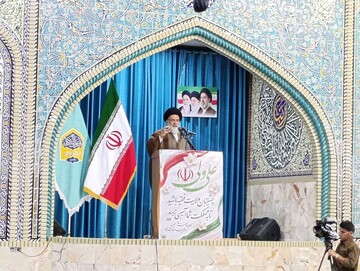آیت الله حسینی: غدیر، محور عزت امت اسلامی و مقابله با استکبار است