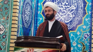 امام جمعه آستانه اشرفیه: مدیریت فضای مجازی بخشی از «دفاع ملی» است