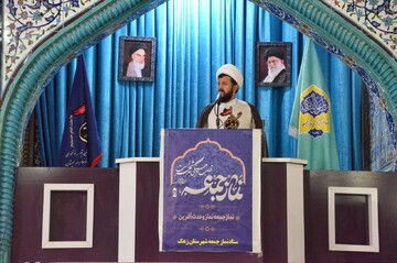 خطیب جمعه زهک: تنگه هرمز ضامن اجرای تعهدات طرف مقابل است