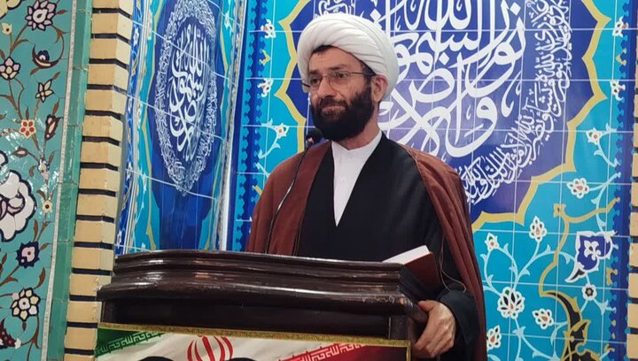 امام جمعه آستانه اشرفیه: مدیریت فضای مجازی بخشی از «دفاع ملی» است