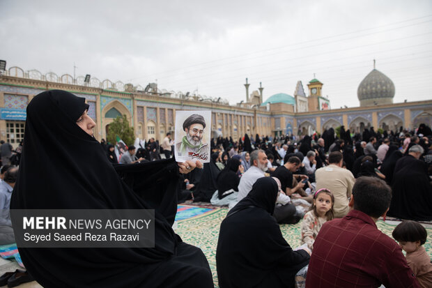 دومین روز از مراسم یادبود خانواده امام شهید و رهبر معظم انقلاب اسلامی