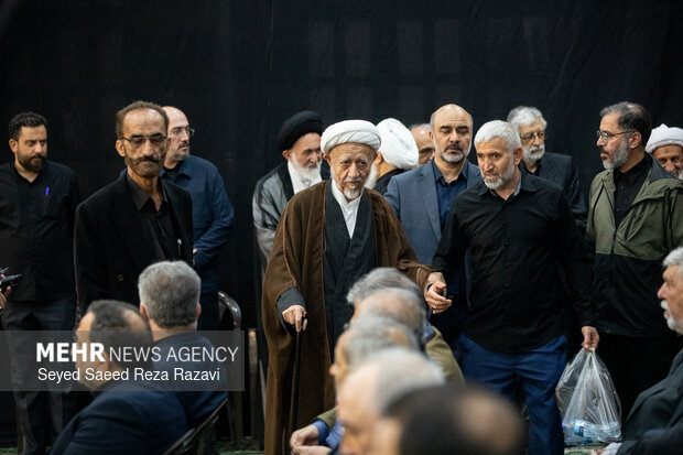 دومین روز از مراسم یادبود خانواده امام شهید و رهبر معظم انقلاب اسلامی