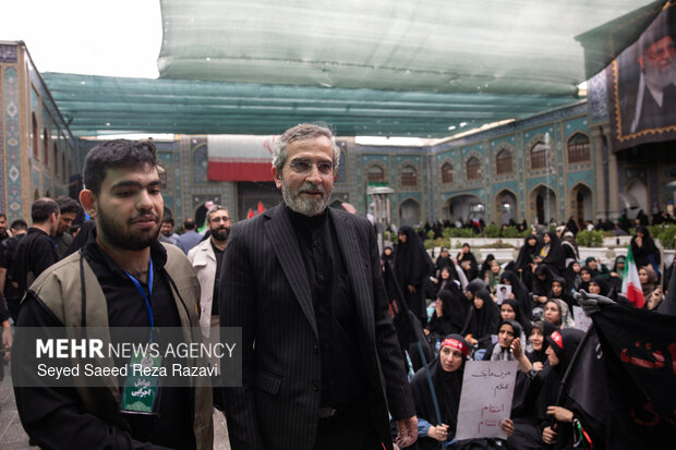 دومین روز از مراسم یادبود خانواده امام شهید و رهبر معظم انقلاب اسلامی