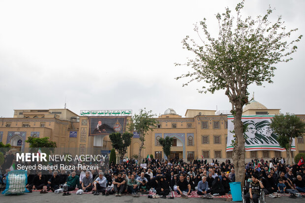دومین روز از مراسم یادبود خانواده امام شهید و رهبر معظم انقلاب اسلامی