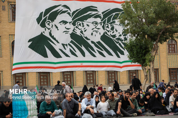 دومین روز از مراسم یادبود خانواده امام شهید و رهبر معظم انقلاب اسلامی