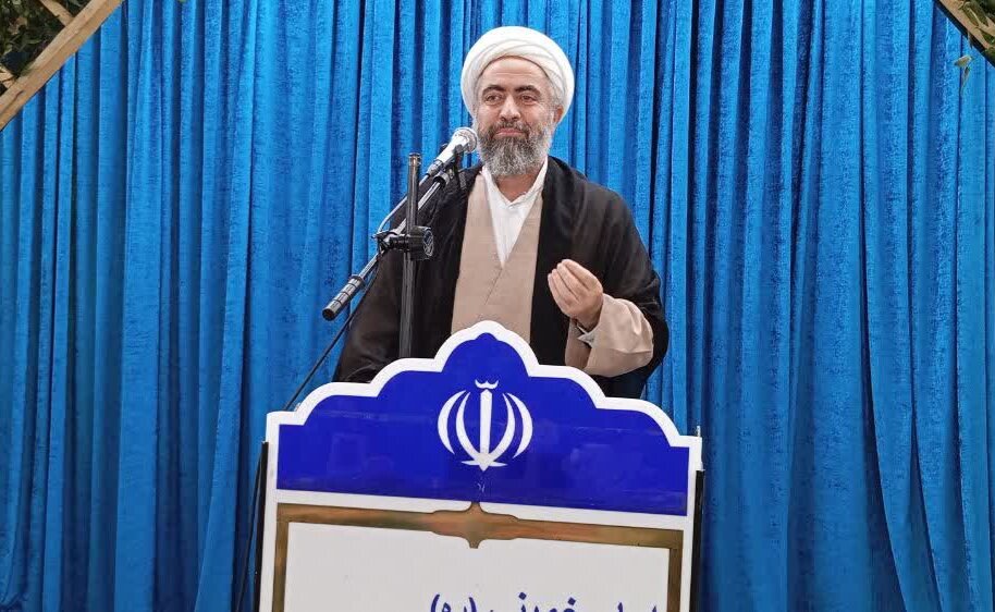 امام جمعه کلاچای: قرارگاه اقتصادی مردممحور در کشور شکل گیرد امام جمعه کلاچای: قرارگاه اقتصادی مردممحور در کشور شکل گیرد