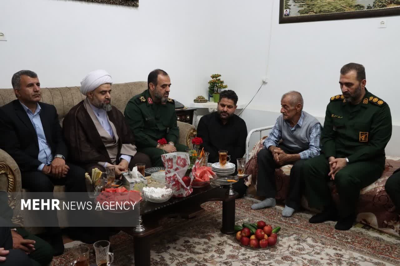 شهدا،معظم،انقلاب،بركت،شهيد،مقام،خانواده،اشاره،حضور،دامغاني،ه ...