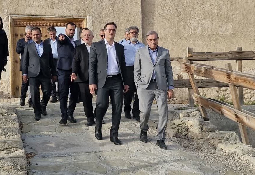 تاريخي،شهرستان،تنگستان،سليماني،قلعه،رديف،قرارداد،خصوصي،مجموعه