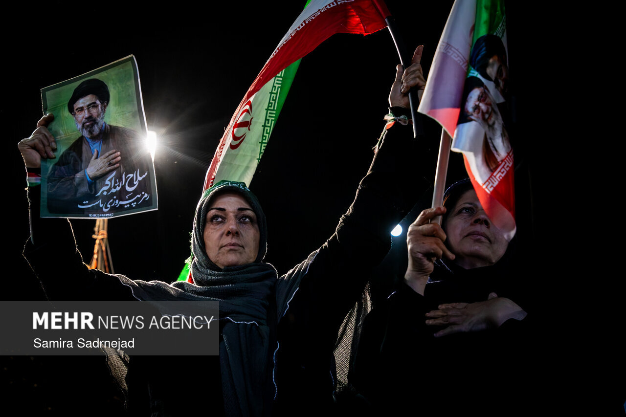 ایران تکشف عن زورق حربي متقدم جديد
