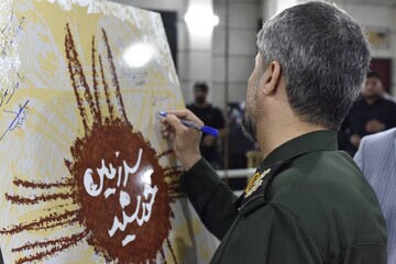 افتتاح نمایشگاه عکس فیلم‌های احمدرضا درویش؛ «سرزمین خورشید» آغاز شد