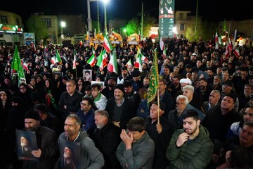 شب نود و سوم حضور مردم اردستان در میدان
