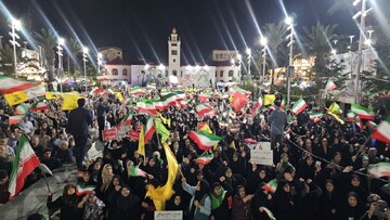 همبستگی مردم رزن برای پاسداری از خاک وطن